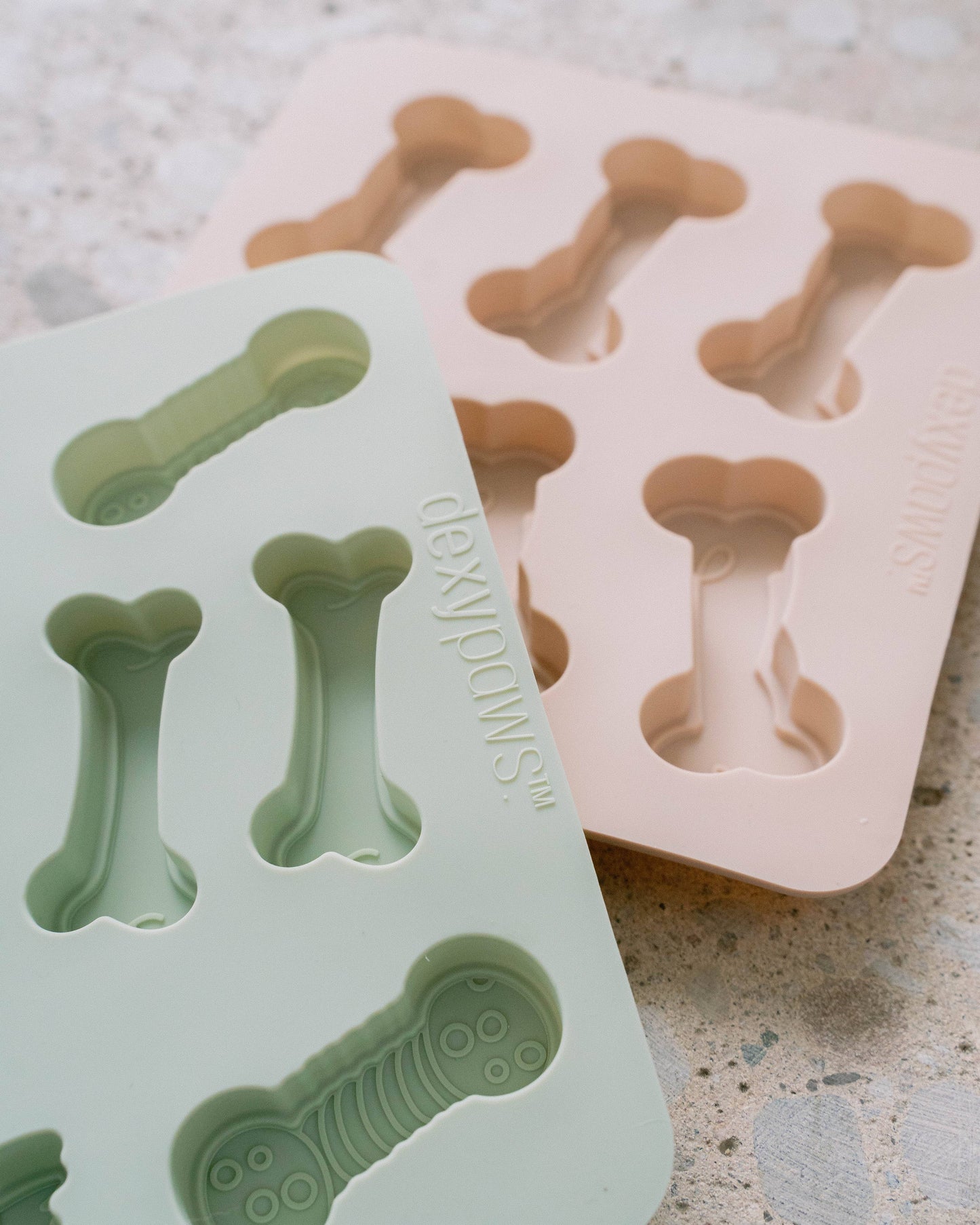 Ensemble de moules à friandises en silicone avec spatule